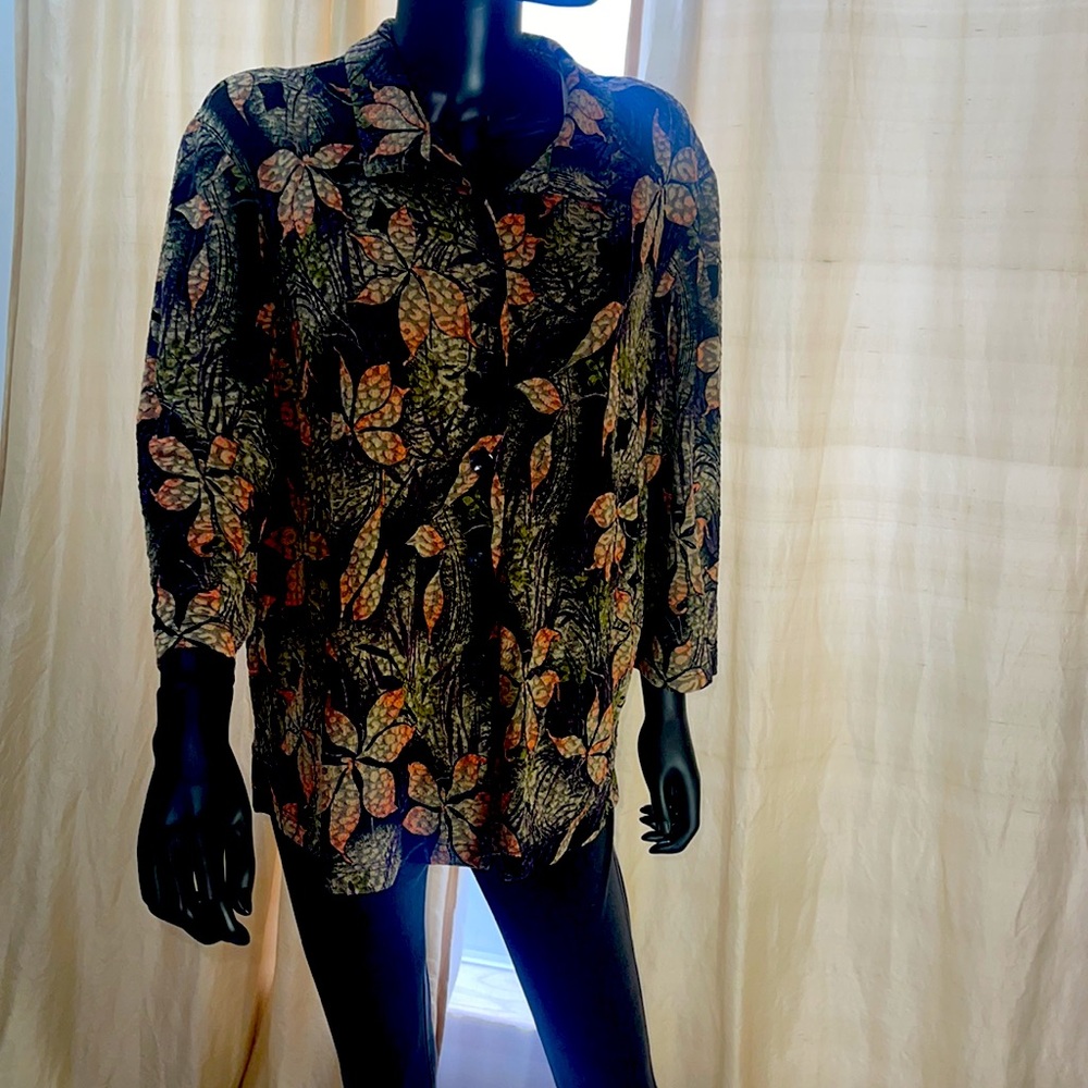 Button up Blouse - Picture 3 of 5
